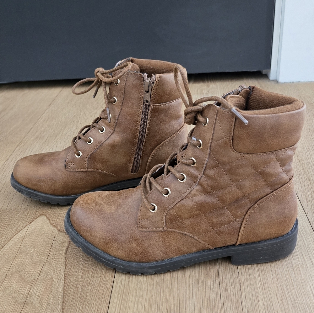 Children's Place Brown Quilted Boots